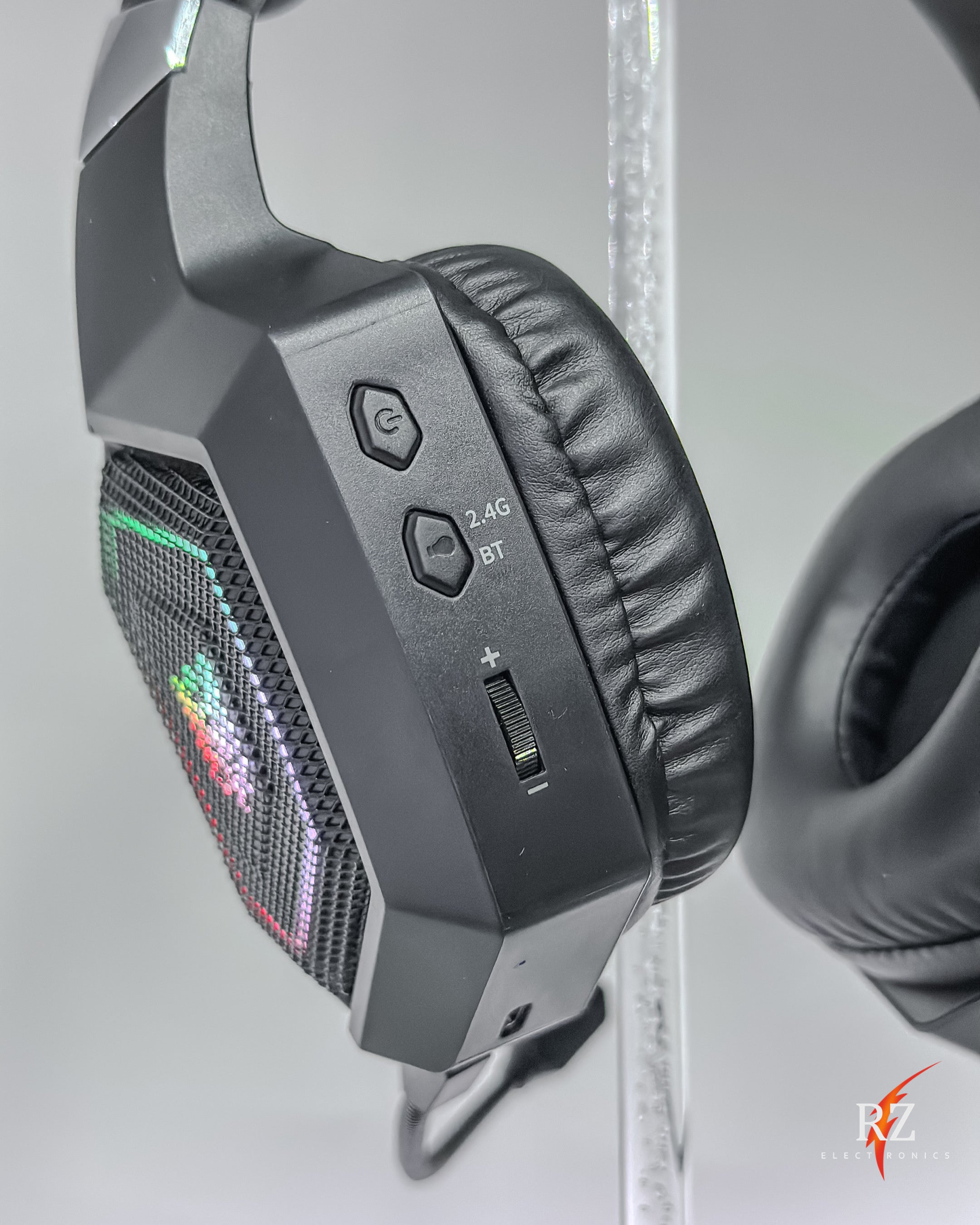 ONIKUMA GT806 WIRELESS HEADPHONES(RGB)(WITH DONGLE)