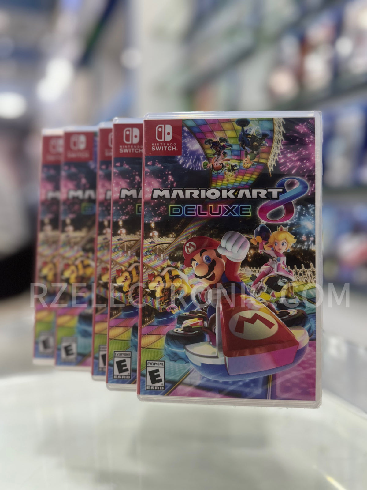 NINTENDO SWITCH MARIO KART 8(DELUXE)